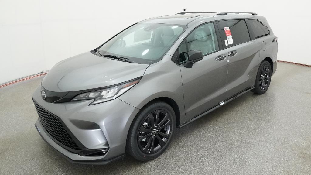 2026 Toyota Sienna XSE 7-Passenger Hybrid FWD's photo