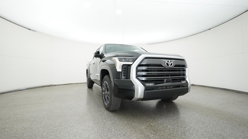 2025 Toyota Tundra Limited - Photo 24