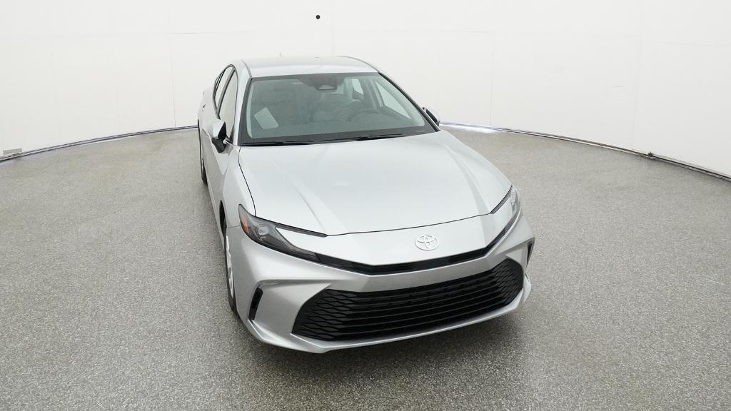 2026 Toyota Camry LE photo 3