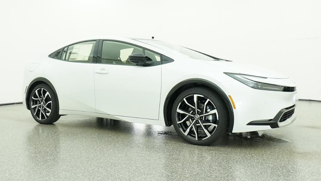 2026 Toyota Prius Plug-in Hybrid XSE - Photo 16