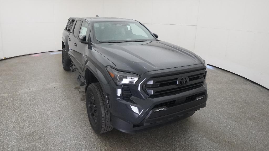 2025 Toyota Tacoma SR5 photo 3