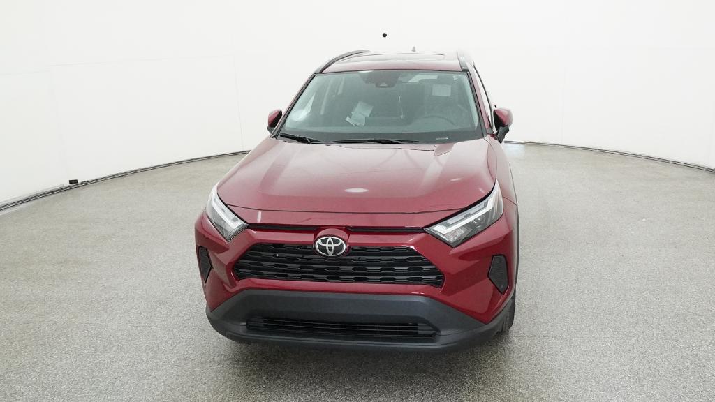 2025 Toyota RAV4 Hybrid XLE photo 2