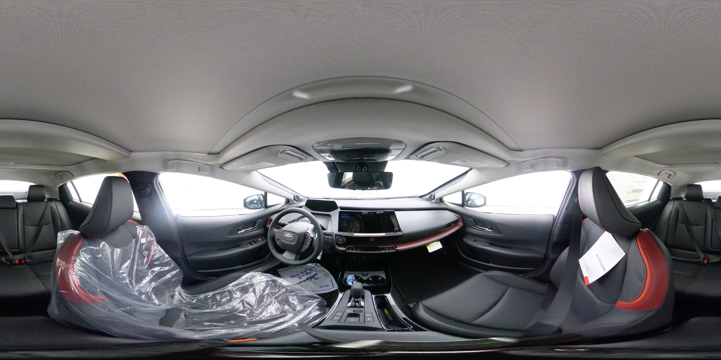 2026 Toyota Prius Plug-in Hybrid XSE Premium - Photo 31