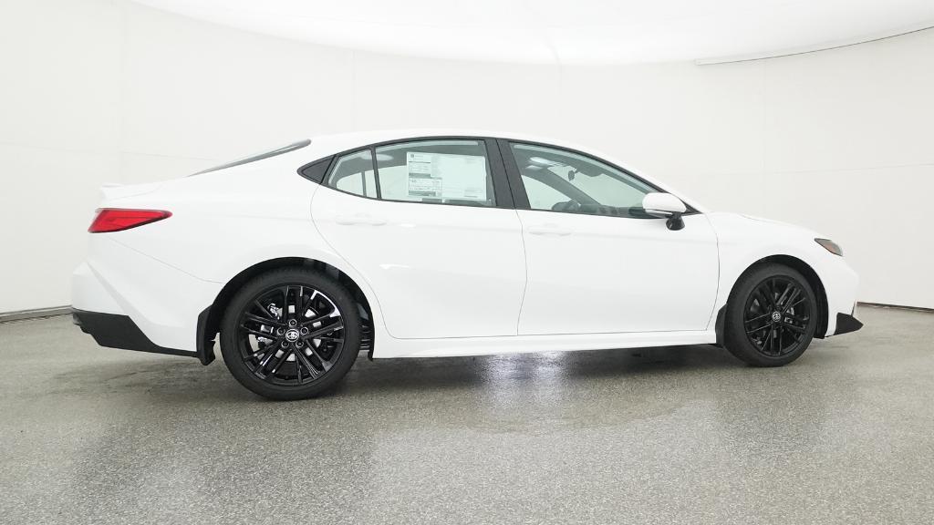 2026 Toyota Camry SE photo 3