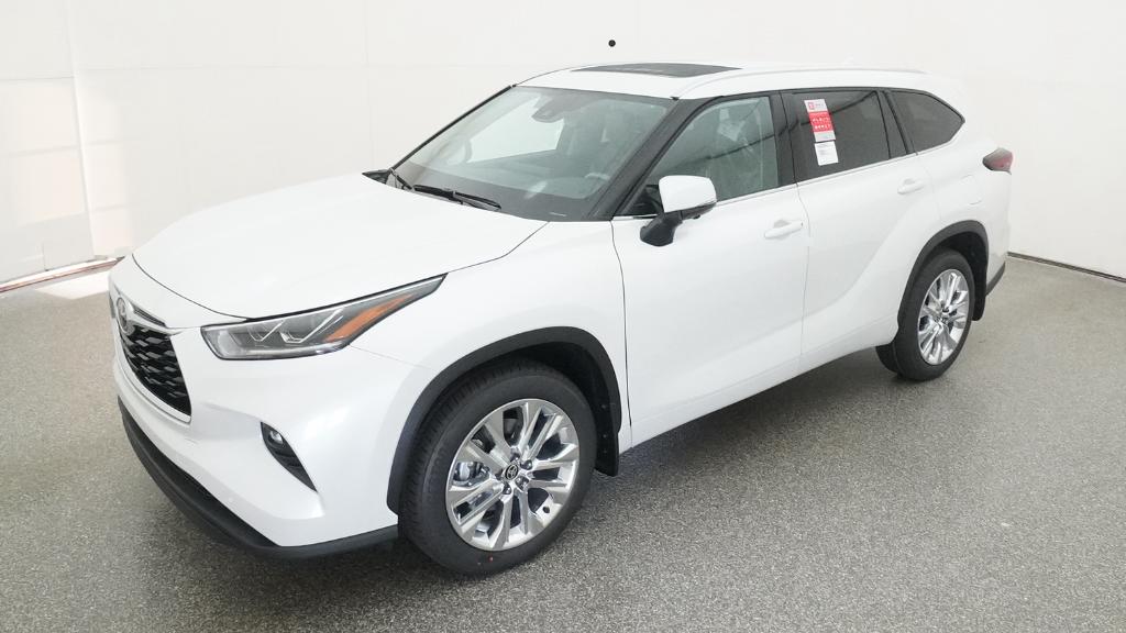 2026 Toyota Highlander SUV 