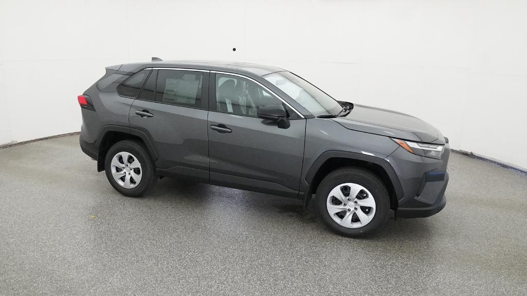 2025 Toyota RAV4 LE photo 4