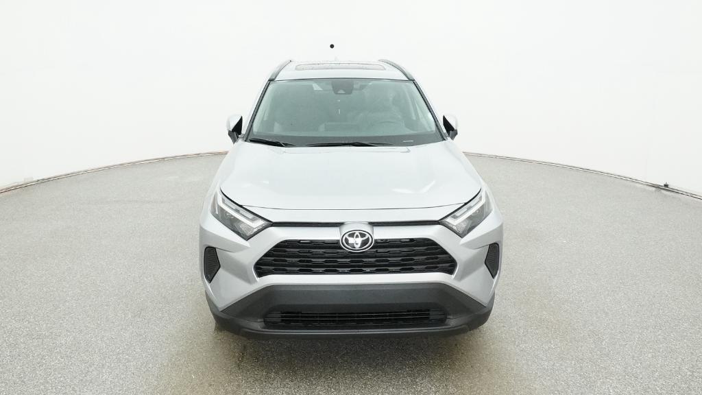2025 Toyota RAV4 XLE photo 2