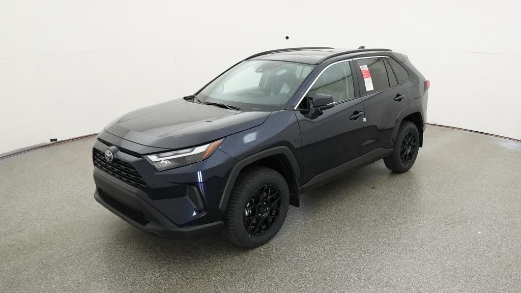 2025 Toyota RAV4 XLE's photo