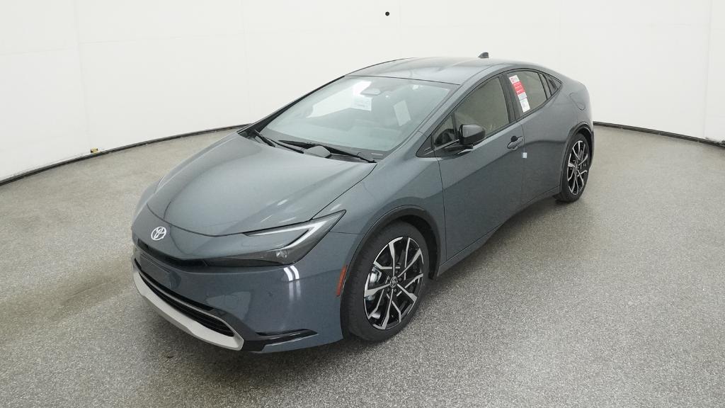 2026 Toyota Prius XSE's photo