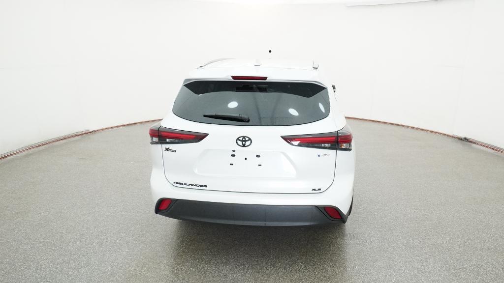 2025 Toyota Highlander Hybrid XLE photo 14