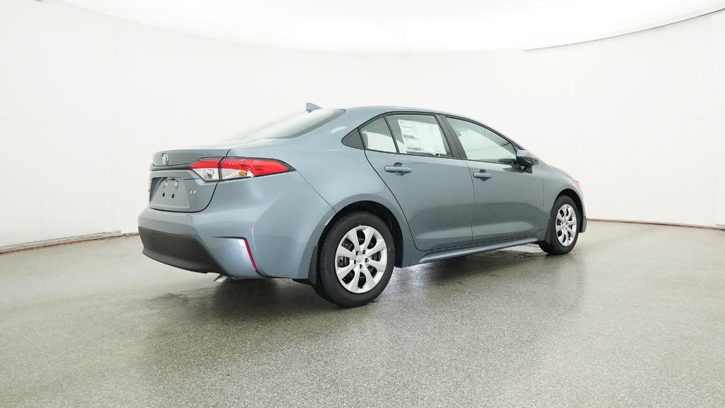 2026 Toyota Corolla LE photo 4
