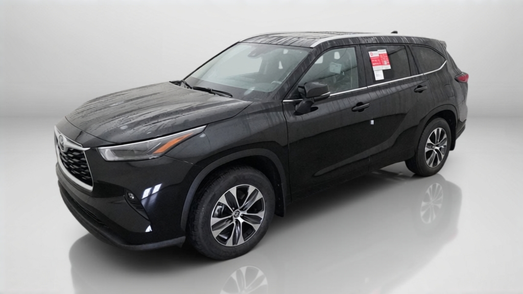 2026 Toyota Highlander XLE SUV