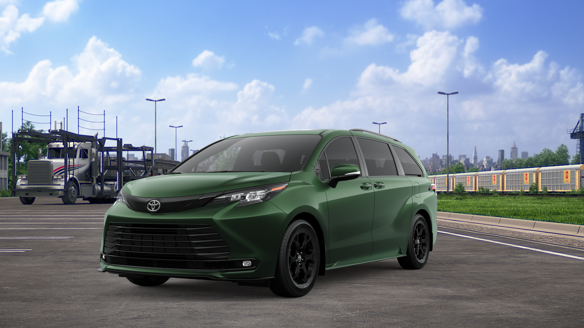 New 2026 Toyota Sienna Woodland Edition WOODLAND EDITION near Green Bay