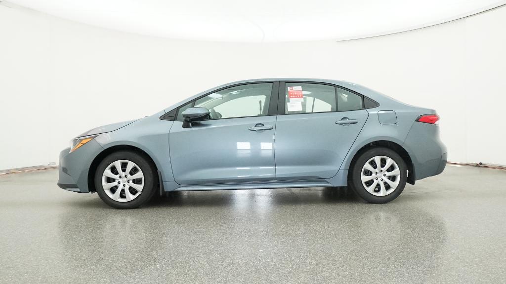 2026 Toyota Corolla LE photo 3