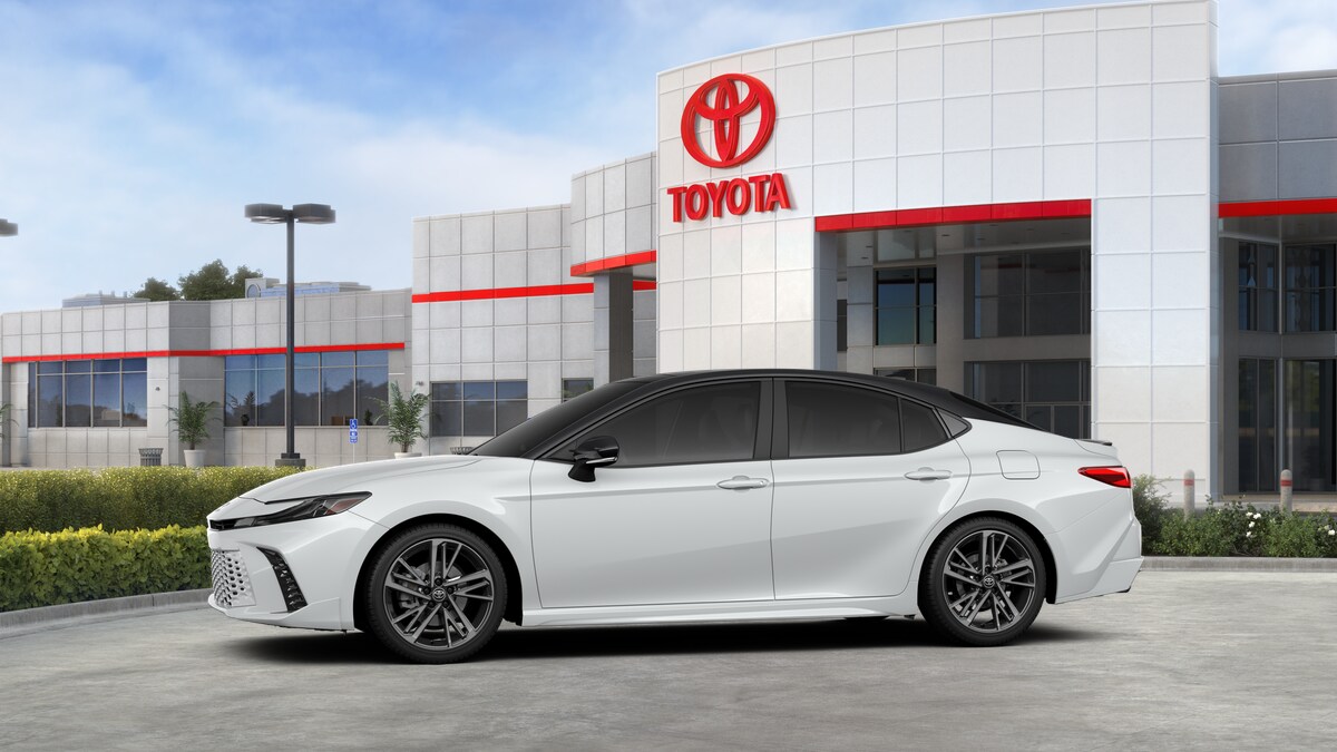 2025 Toyota Camry XSE photo 2