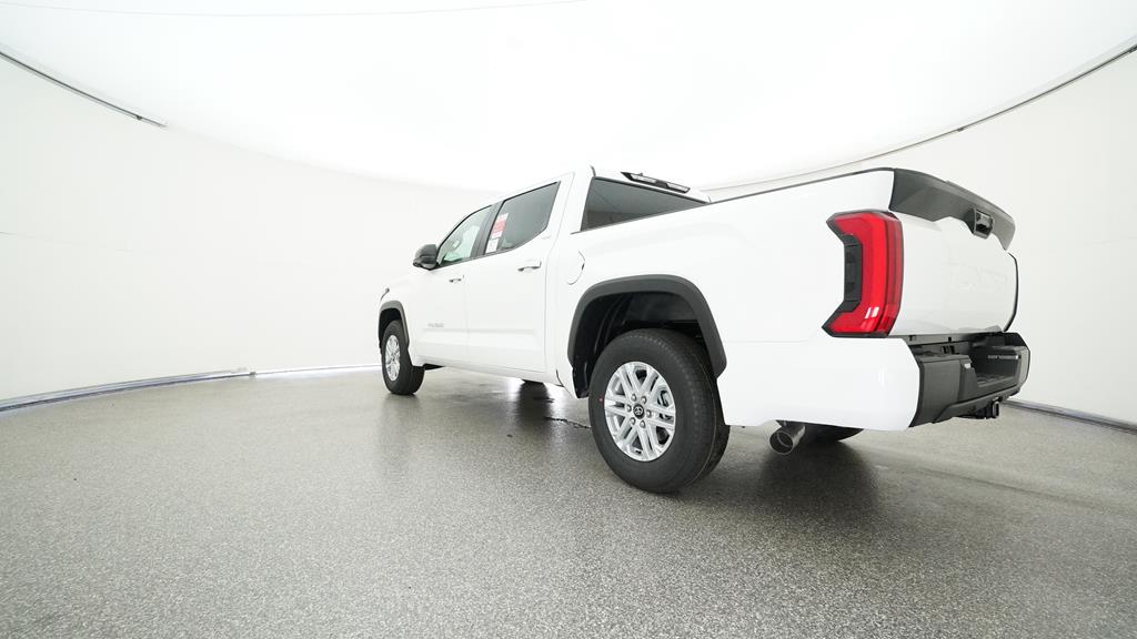 2025 Toyota Tundra SR5 - Photo 7