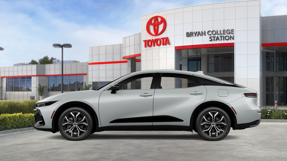 New 2027 Toyota Crown XLE XLE