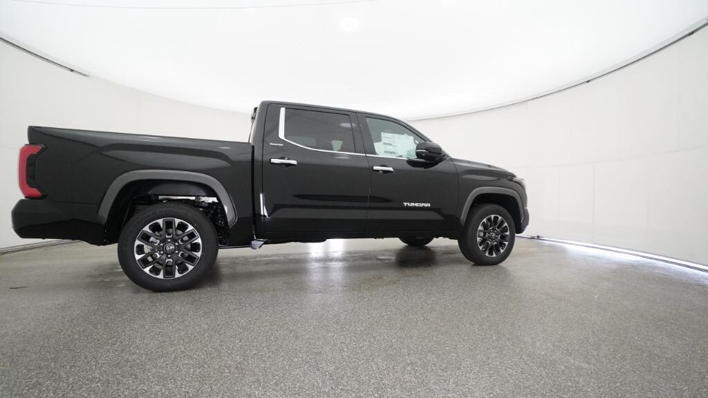 New 2026 Toyota Tundra Limited LIMITED CREWMAX 5.5