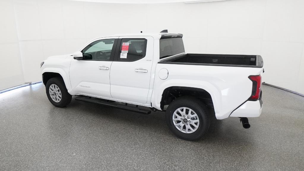 2025 Toyota Tacoma SR5 Double Cab photo 3
