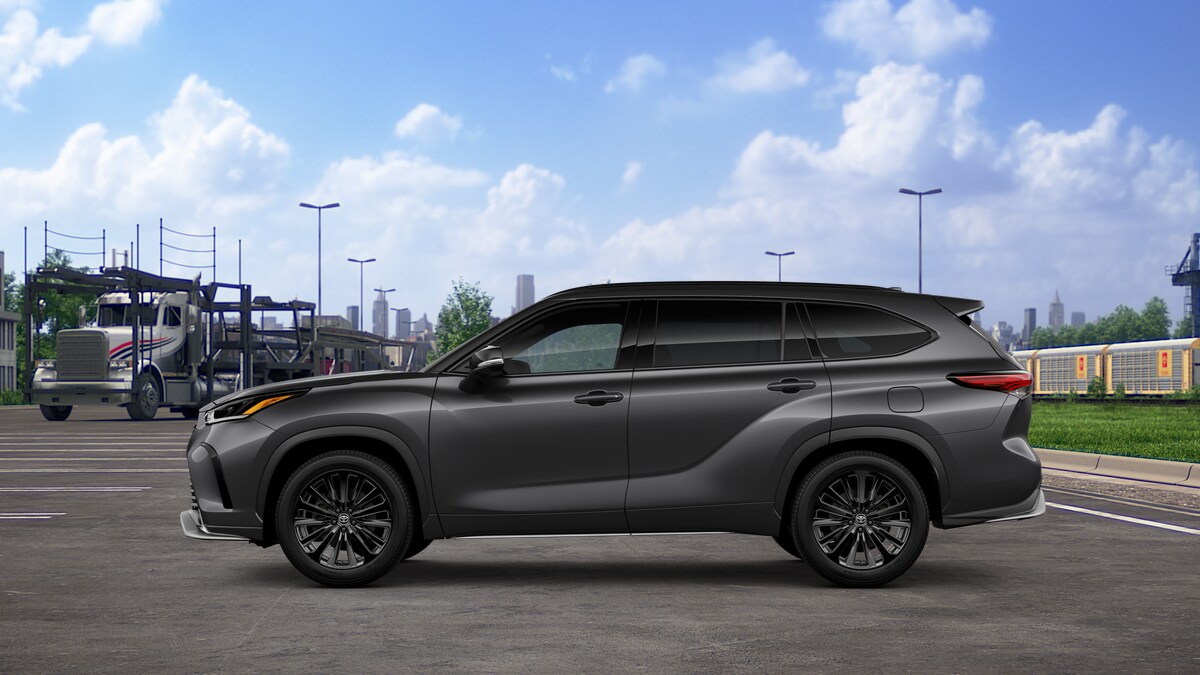 2025 Toyota Highlander XSE photo 2