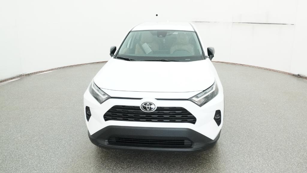 2025 Toyota RAV4 LE photo 4