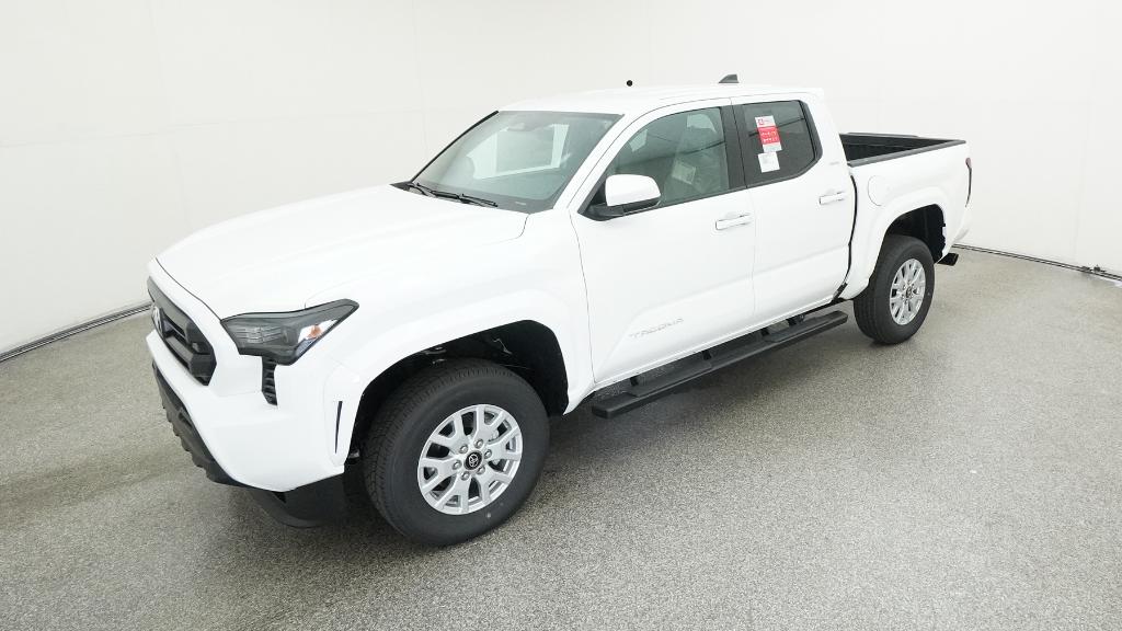 2025 Toyota Tacoma SR5's photo