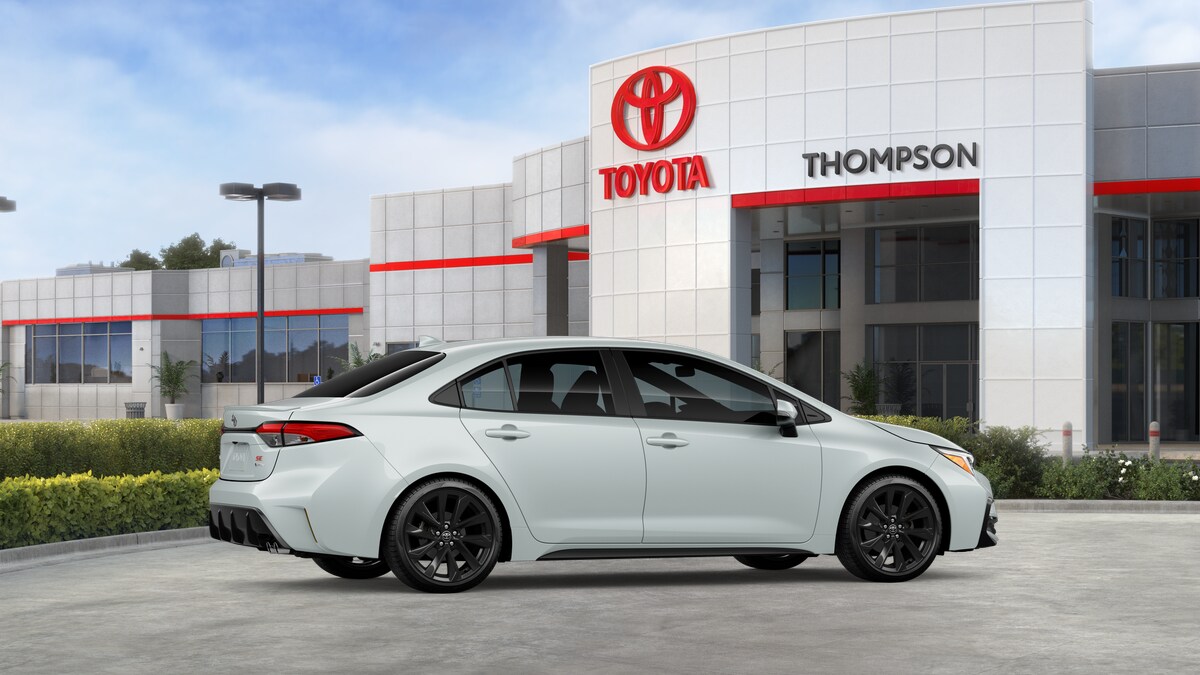 2026 Toyota Corolla SE - Photo 11