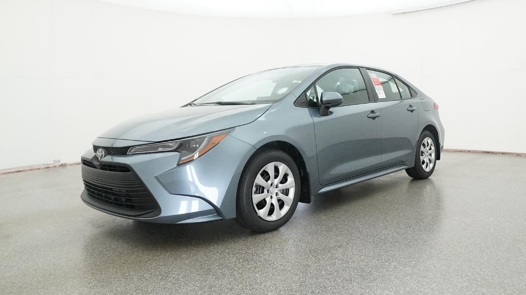 2026 Toyota Corolla LE photo 2