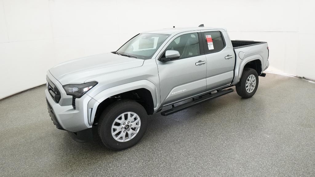 2025 Toyota Tacoma SR5's photo