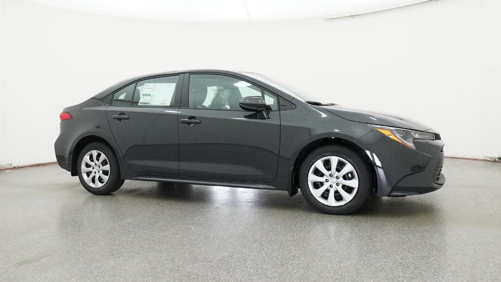 2026 Toyota Corolla LE photo 3