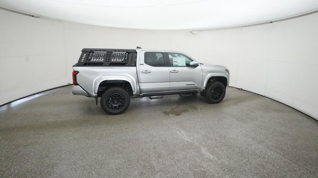 2025 Toyota Tacoma SR5 - Photo 24
