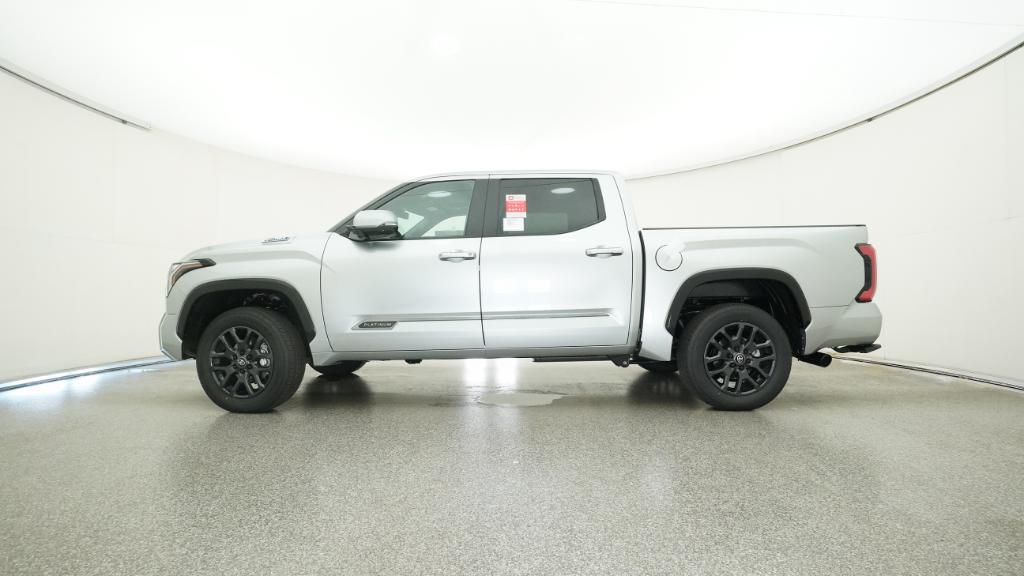 2025 Toyota Tundra Platinum - Photo 17