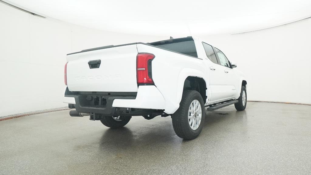 2025 Toyota Tacoma SR5 photo 24