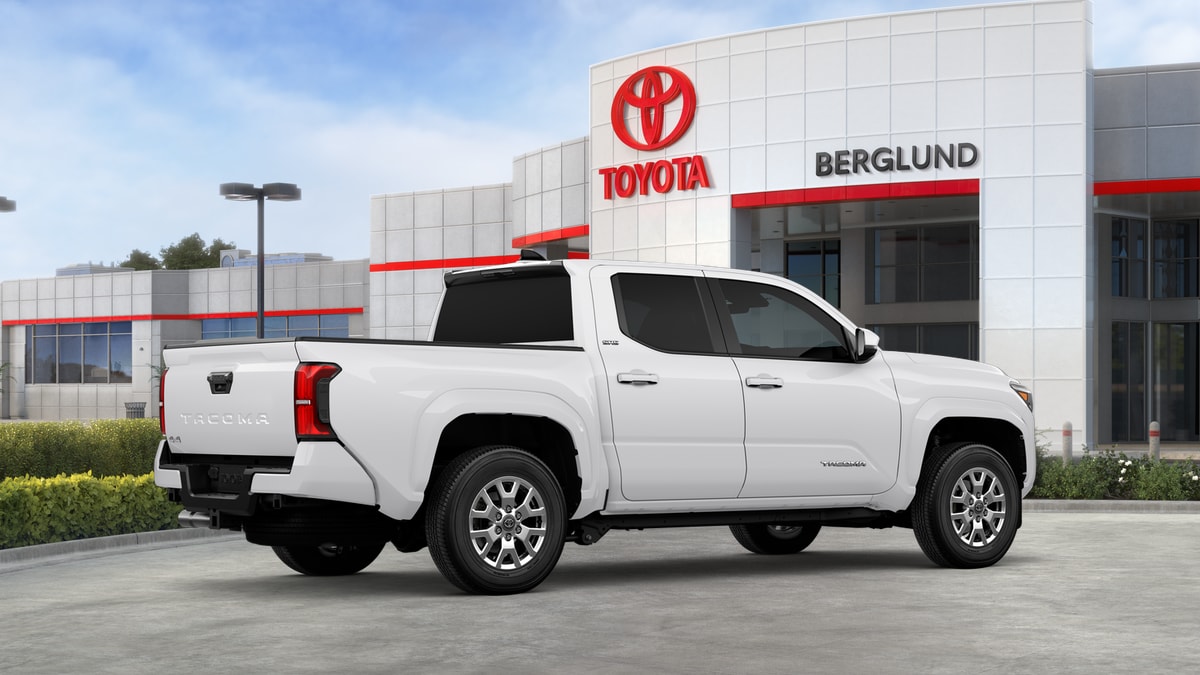 2025 Toyota Tacoma SR5 - Photo 30