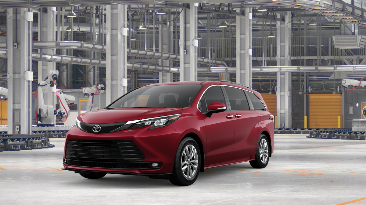 2026 Toyota Sienna XLE Van Passenger Van