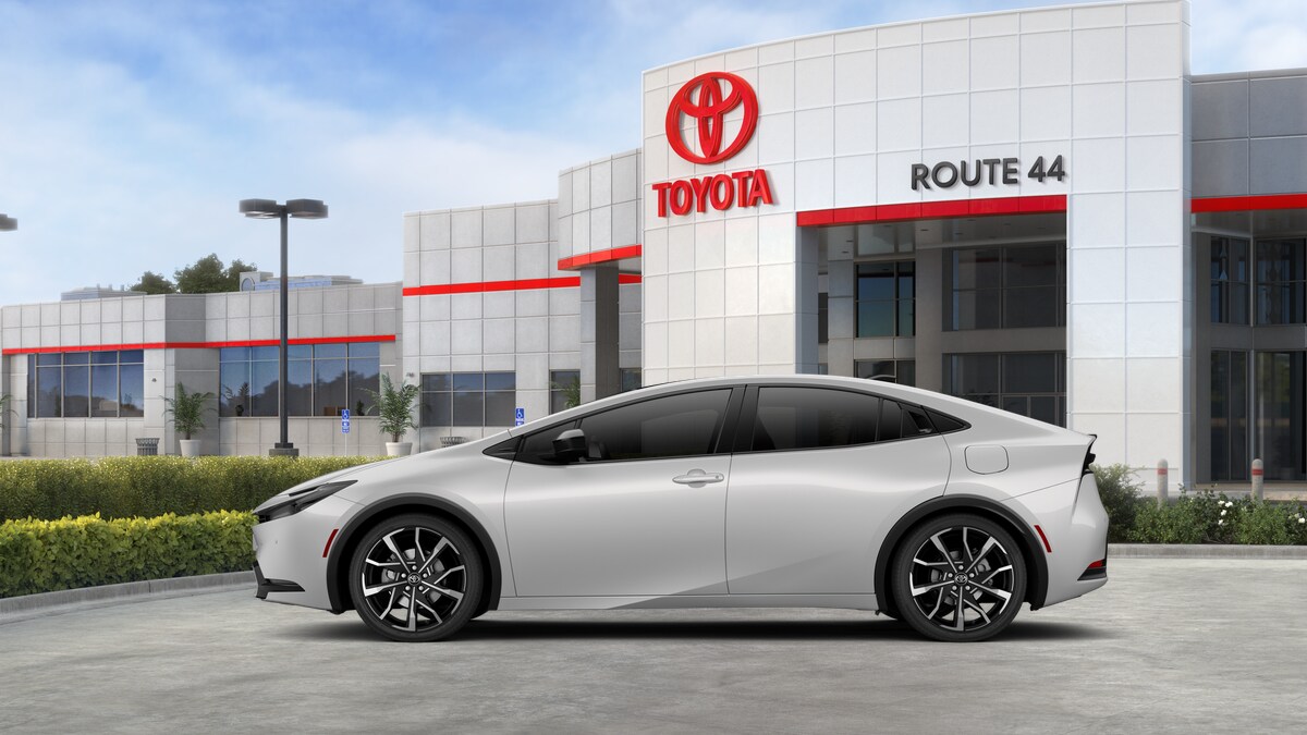 2026 Toyota Prius Plug-in Hybrid XSE - Photo 35