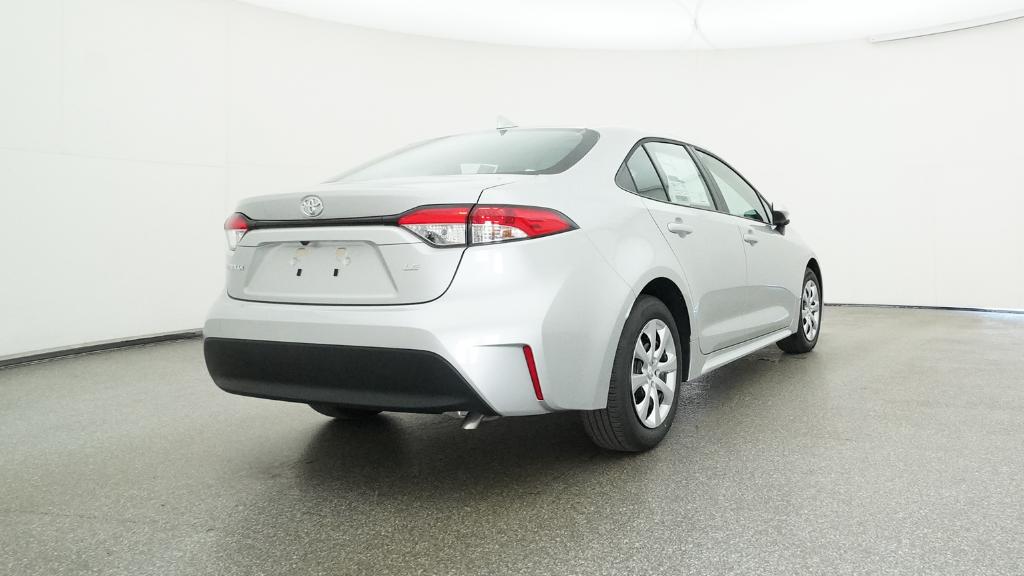 2026 Toyota Corolla LE photo 4