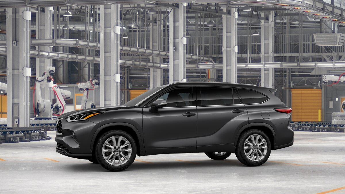 2025 Toyota Highlander XLE Limited photo 3