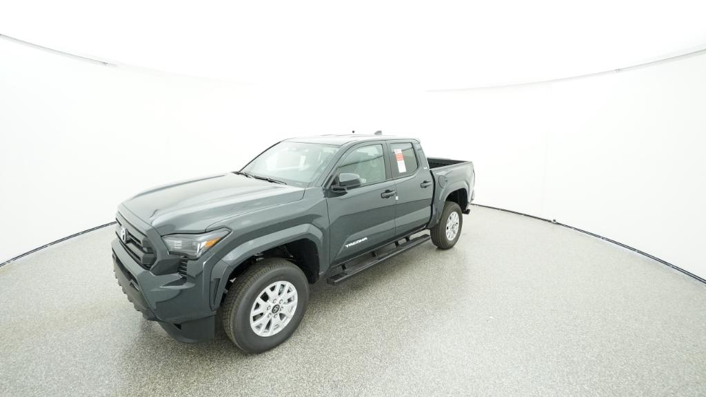 2025 Toyota Tacoma SR5's photo