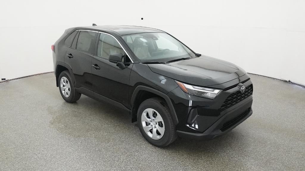 2025 Toyota RAV4 LE photo 4