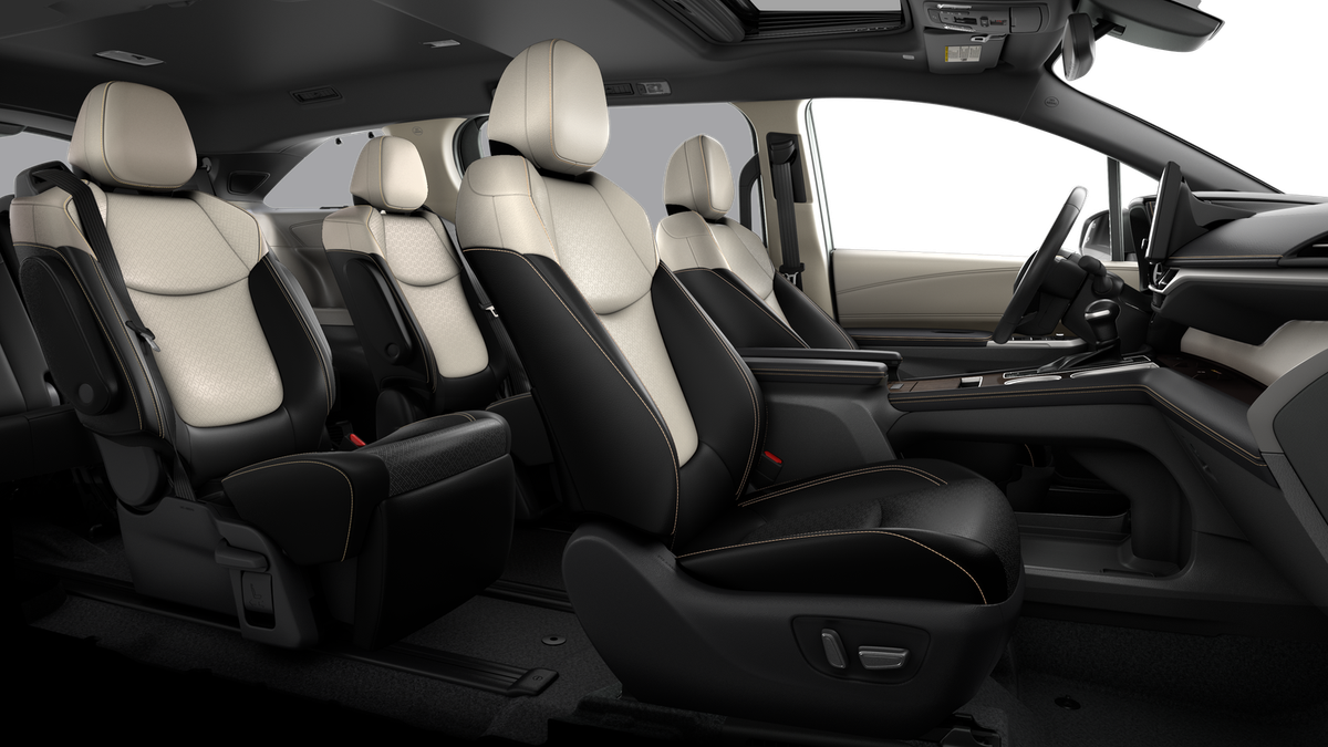 New 2026 Toyota Sienna Limited 7 Passenger Van Passenger Van