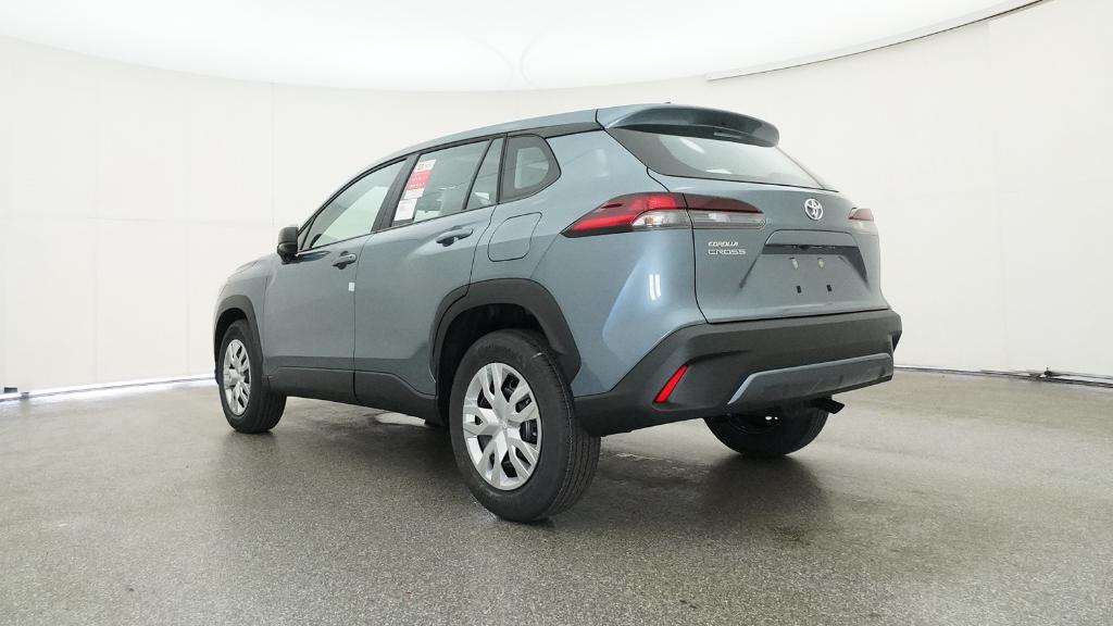 2026 Toyota Corolla Cross L photo 2