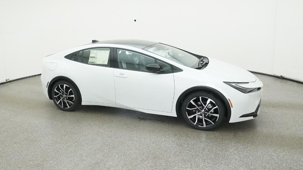2026 Toyota Prius Plug-in Hybrid XSE Premium - Photo 6