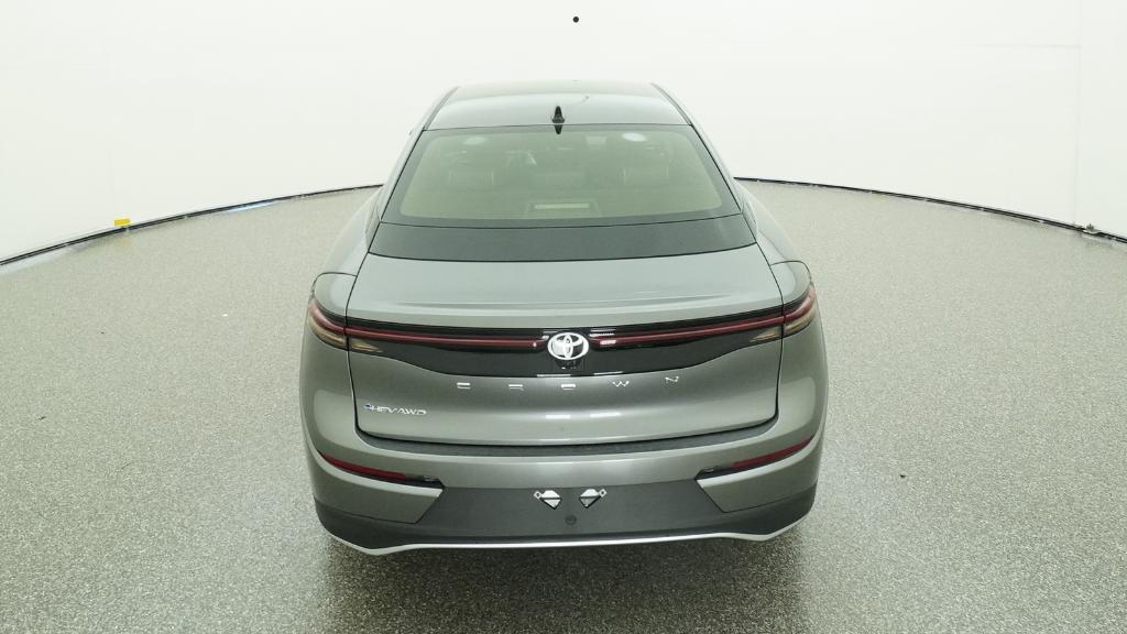 2026 Toyota Crown XLE - Photo 49
