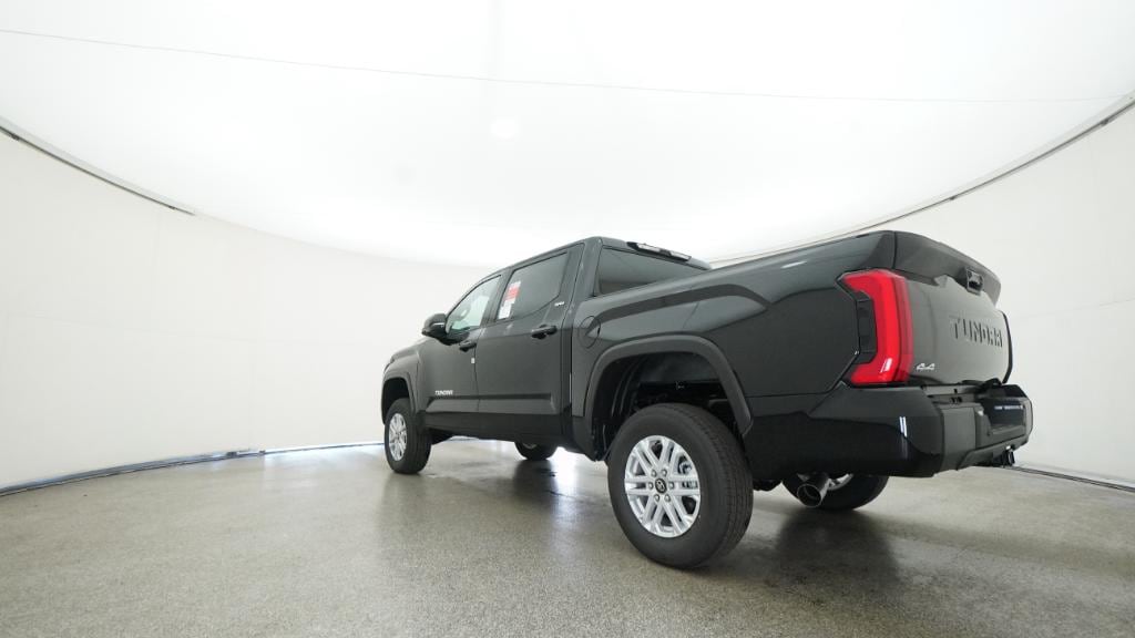 2026 Toyota Tundra SR5 - Photo 9