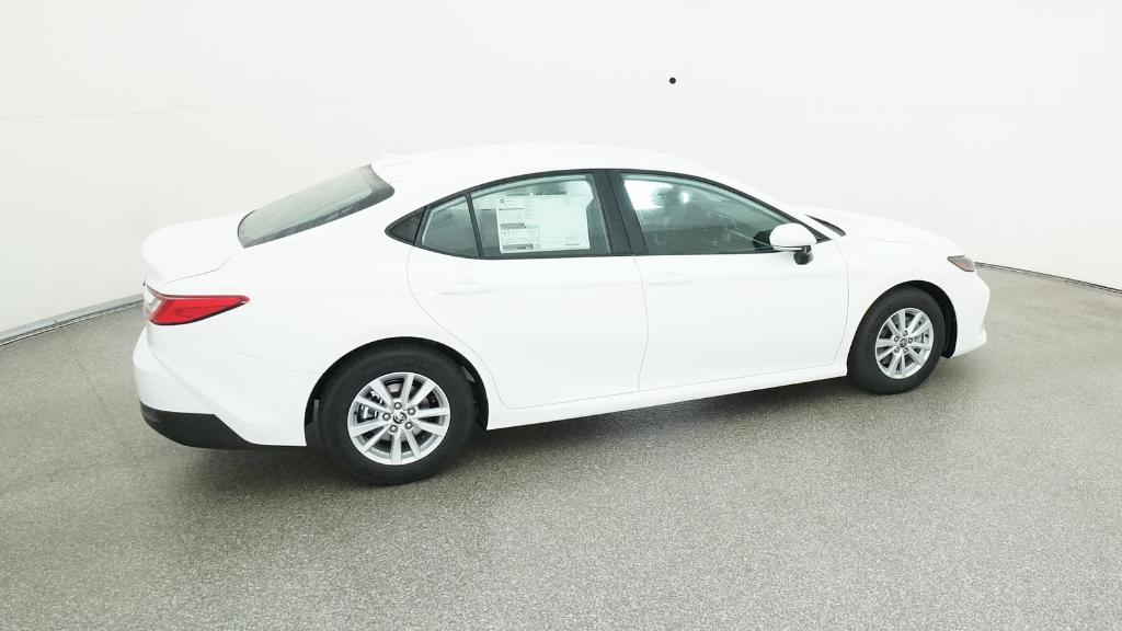 2026 Toyota Camry LE photo 4