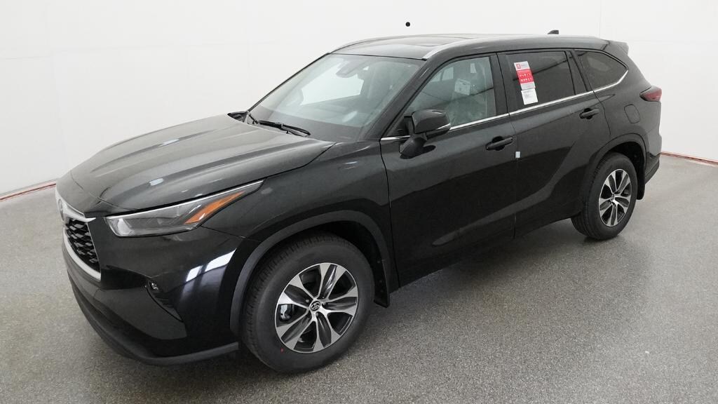 New 2026 Toyota Highlander XLE SUV