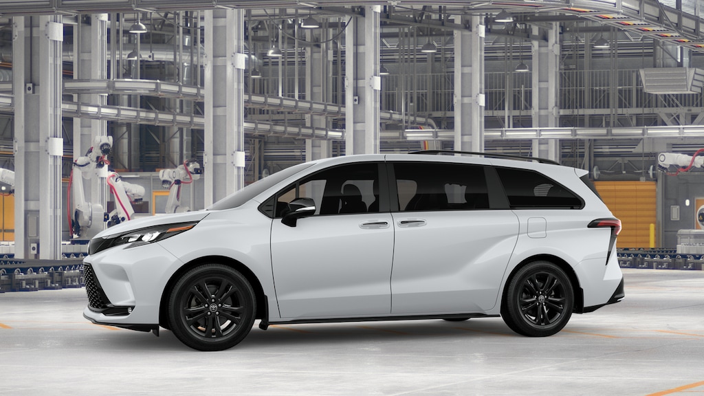 New 2026 Toyota Sienna XSE 7 PASSENGER