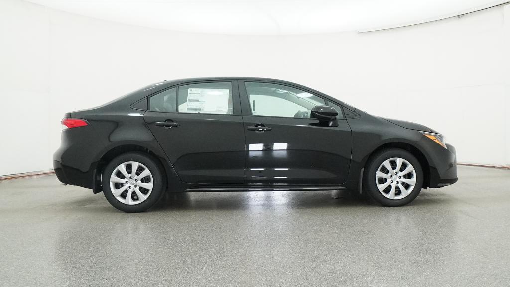 2026 Toyota Corolla LE photo 2