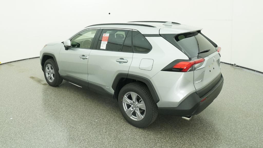 2025 Toyota RAV4 Hybrid XLE photo 2
